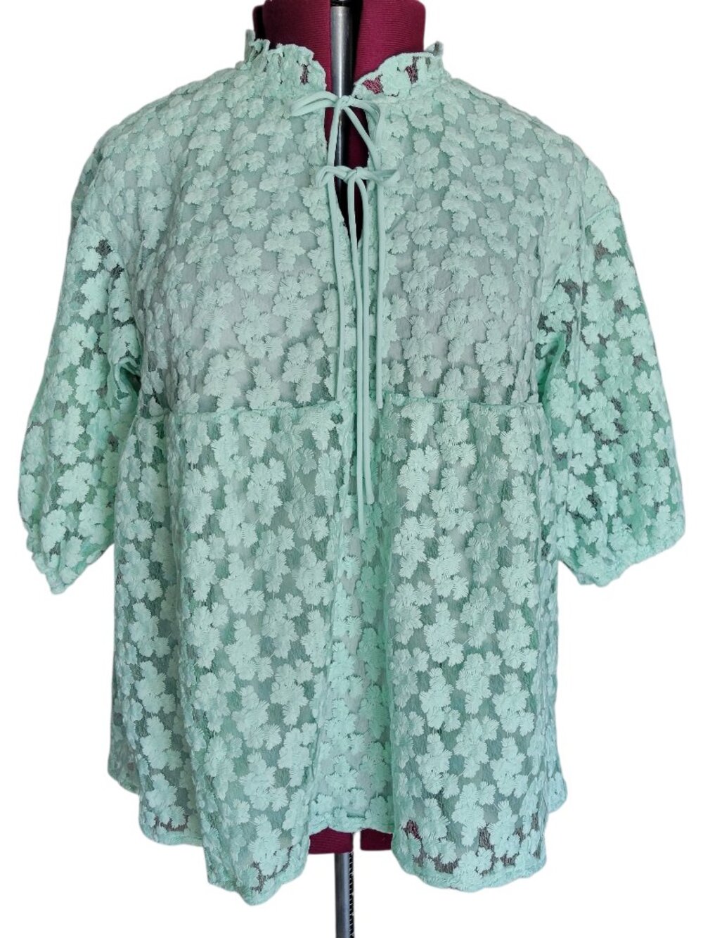 Marc New York Mint Green Floral Lace Tie Front Blouse Top (Size S)